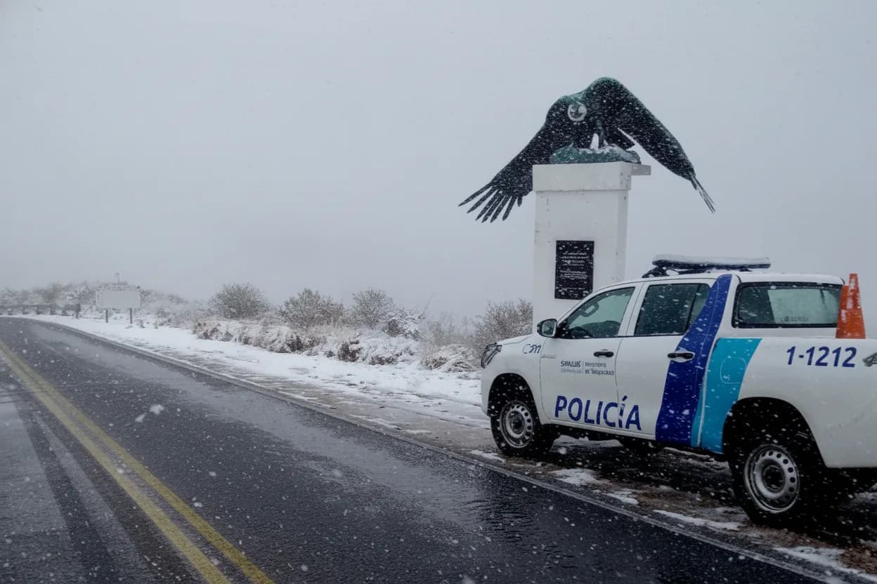 Habilitaron el Camino del Filo que había sido cortado por la nevada.