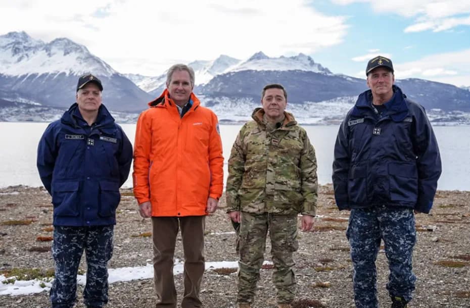 Los ministros Quirno y Presti en Ushuaia.