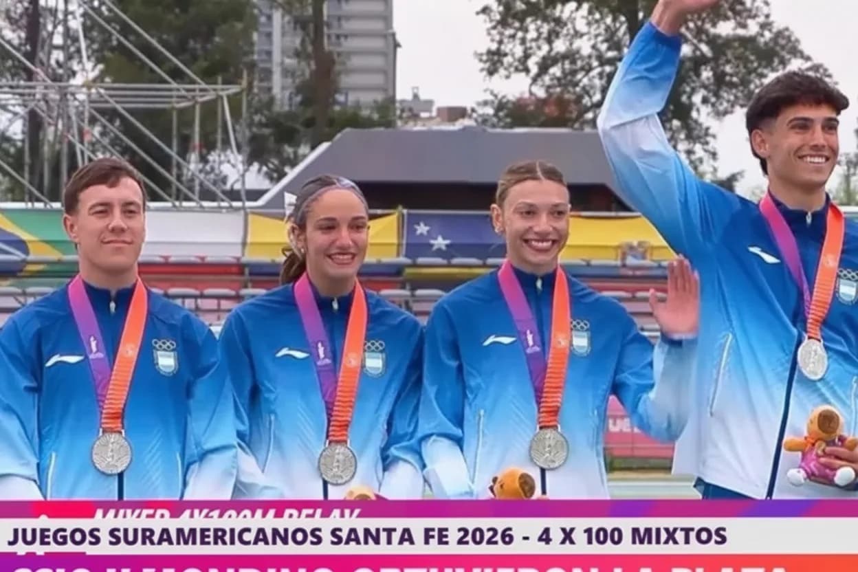 Villegas integró el equipo junto a Tomás Mondino, Milagros D'Amico y Guillermina Cossio.
