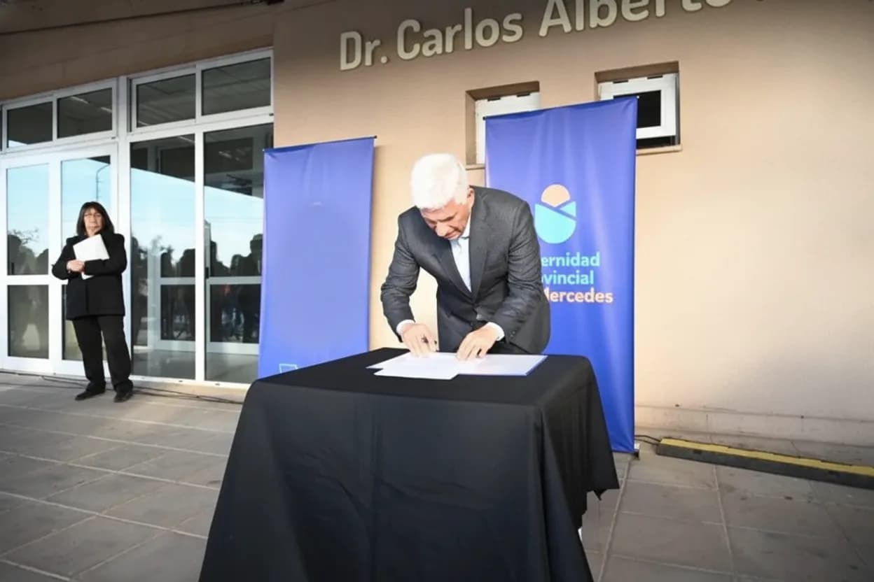 El gobernador Claudio Poggi firmó el llamado a licitación para nuevo equipamiento.