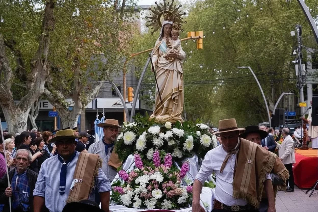 Se realizó la tradicional procesión en honor a Nuestra Señora de la Merced.